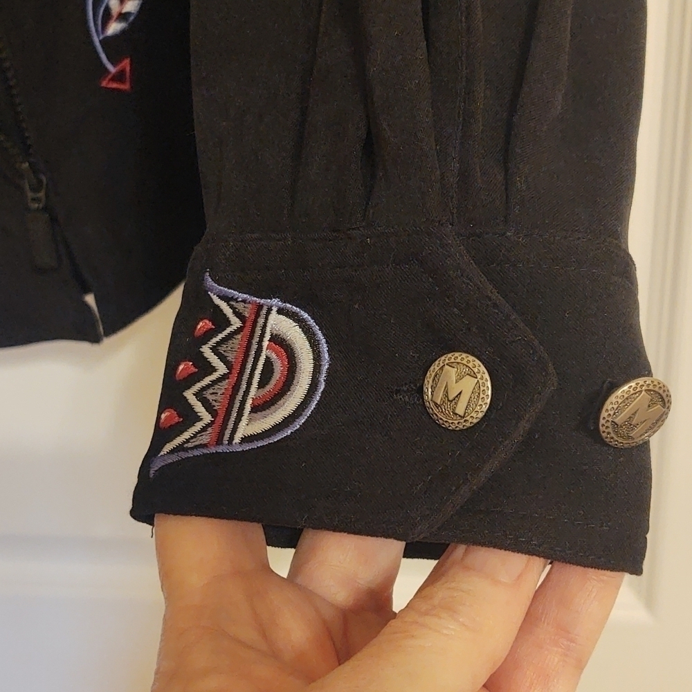 Bob Mackie Wearable Art Women's jacket. Black with tulip-like embroidery design - Picture 2 of 10